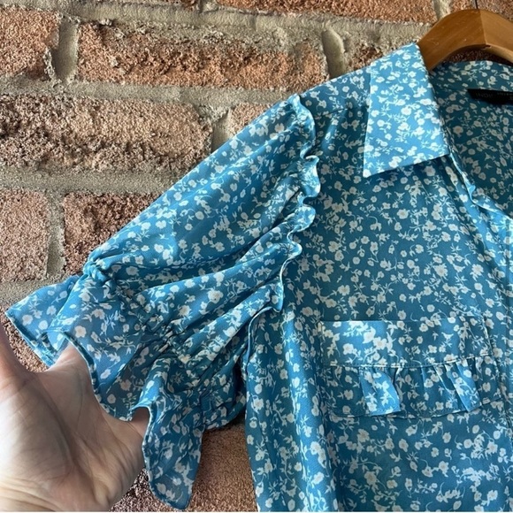 ATELIER INDUSTAIE | Blue floral pocket ruffle puff shirt sleeve button up shirt - Picture 5 of 13